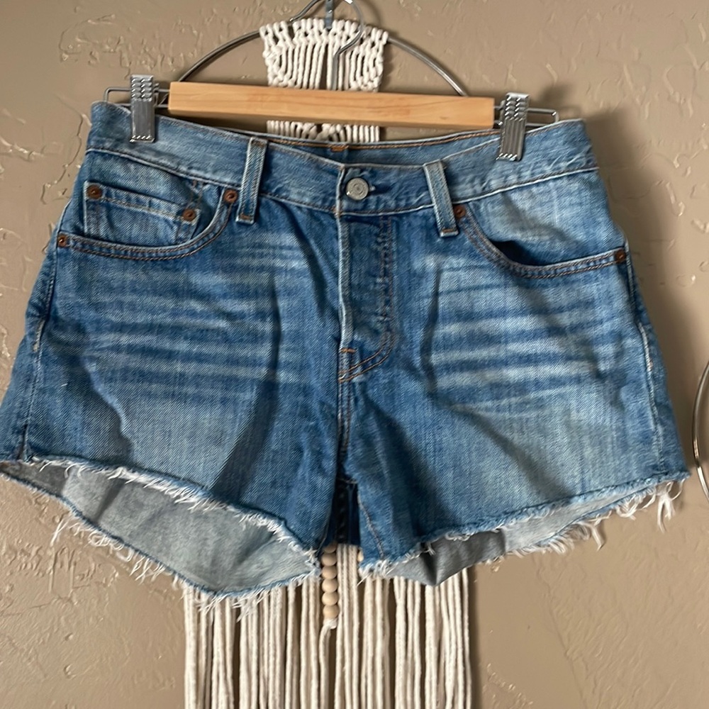 Levi’s denim shorts